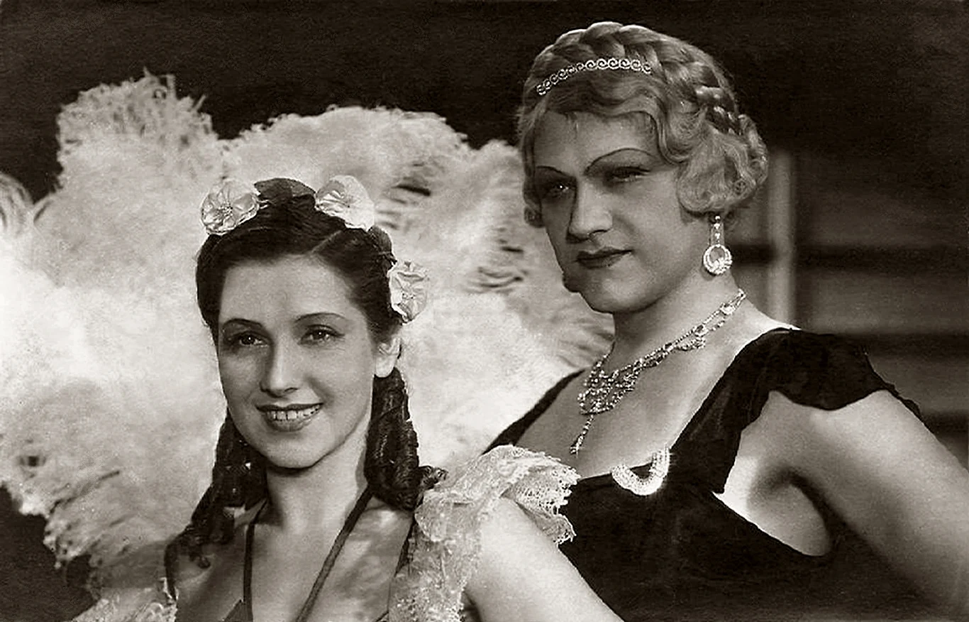 Helena Grossowna i Eugeniusz Bodo przebrany za kobietę na planie filmu w 1937 roku
