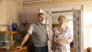 Katarzyna Kwiatkowska i Wojciech Mecwaldowski w serialu "Kowalscy kontra Kowalscy"