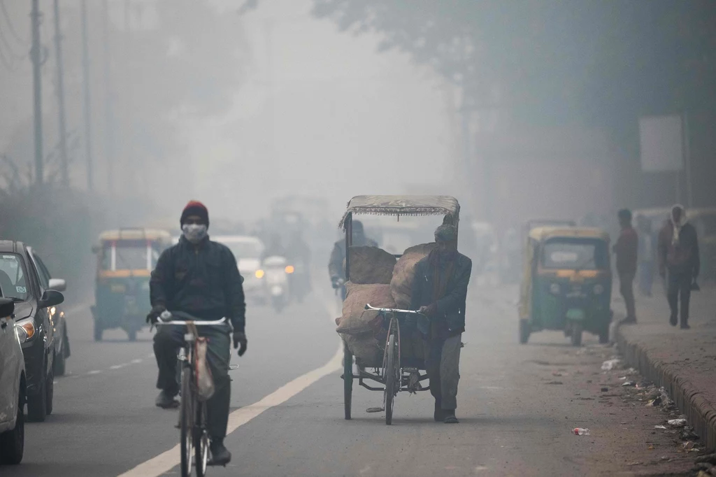 Według badania przeprowadzonego przez Greenpeace, z powodu zanieczyszczenia powietrza najwięcej osób umiera w stolicy Indii