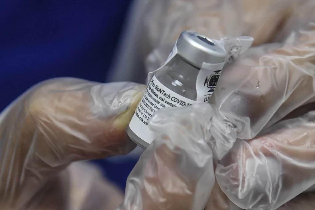 Szczepionka firmy Pfizer i BioNTech Szczepionka firmy Pfizer i BioNTech