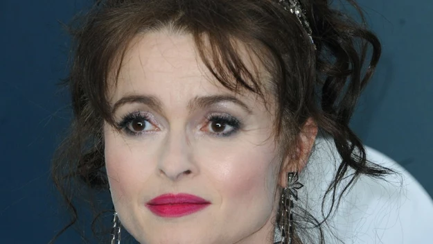 Helena Bonham Carter to 54-letnia aktorka, która od lat zachwyca fanów swoim talentem i urodą. Krytycy również doceniają jej role w znanych produkcjach. 

Była nawet dwukrotnie nominowana do Oscara. Wszystko dzięki filmom "Miłość i śmierć w Wenecji" i "Jak zostać królem".
