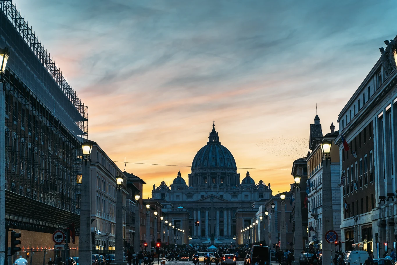 Watykan od strony Via della Conciliazione Watykan od strony Via della Conciliazione