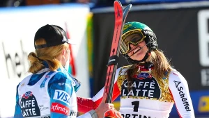 Katharina Liensberger (z prawej) i Mikaela Shiffrin