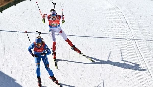 Monika Hojnisz-Staręga tutaj za plecami Włoszki Micheli Carrary