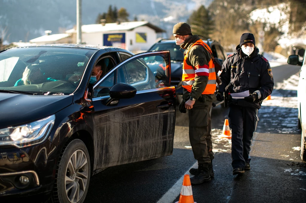 Kontrole na granicy Niemiec z Austrią Kontrole na granicy Niemiec z Austrią