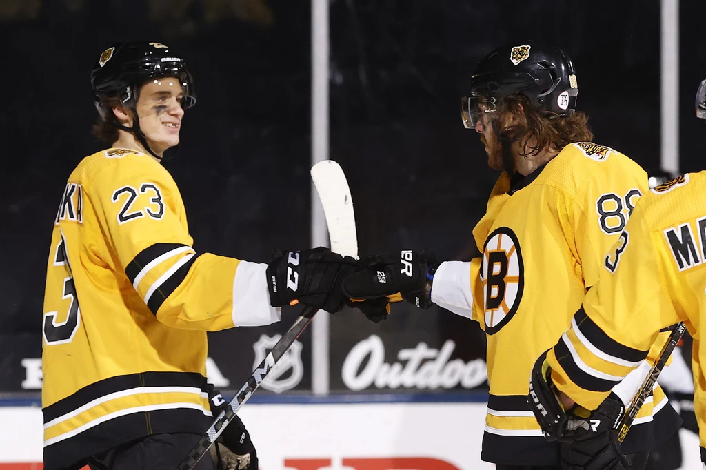 David Pastrnak (z prawej)