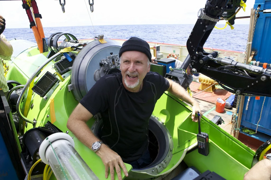 James Cameron zbadał i na własne oczy zobaczył, co znajduje się na dnie Rowu Mariańskiego 