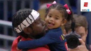 Koszykarze NBA z dziećmi/ Źródło: Twitter - ESPN