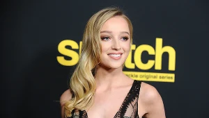 O Phoebe Dynevor w krótkim czasie zrobiło się bardzo głośno