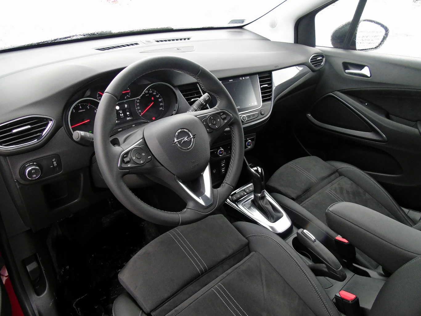 Opel Crossland. Zdjęcia