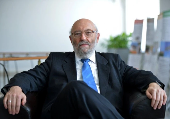Dr Andrzej Kassenberg Dr Andrzej Kassenberg