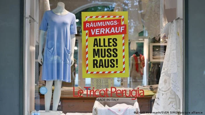 Niemiecki handel chce rozwiązań, które zachęcałyby do przekazania niesprzedanej odzieży potrzebującym