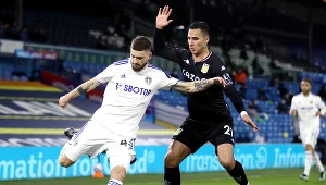 Mateusz Klich (z lewej) i strzelec gola  Anwar El Ghazi
