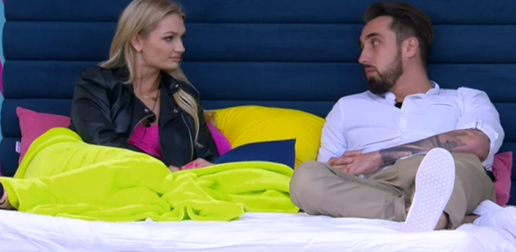 Screen z "Love Island. Wyspa miłości"