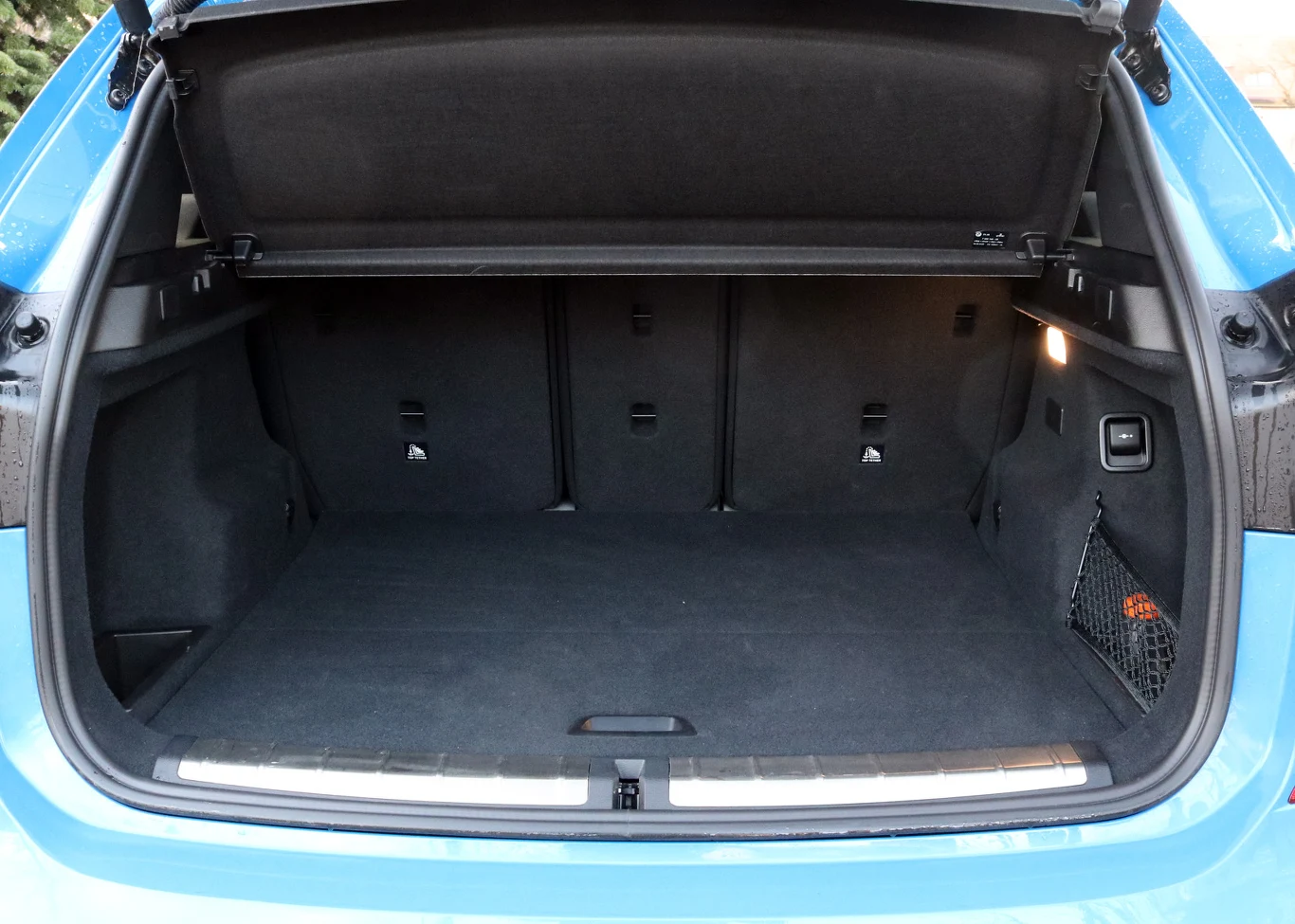 BMW X1 xDrive 25e. Zdjęcia BMW X1 xDrive 25e. Zdjęcia