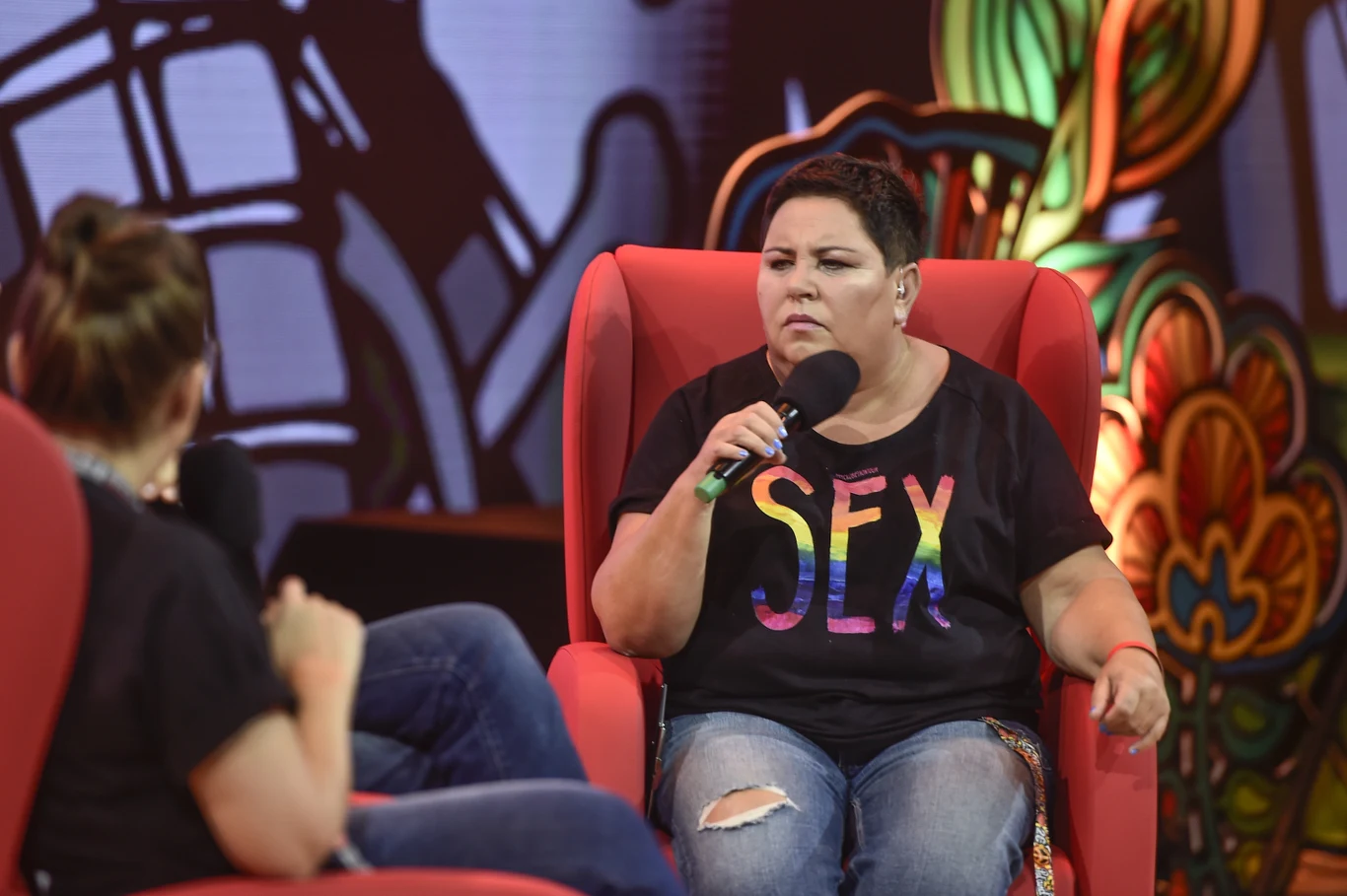 Na Playerze można oglądać również inne programy Doroty Wellman, m.in. "A momenty były?", czyli bez pruderii o scenach miłosnych światowej i polskiej kinematografii oraz "Numerek z Dorotą". "To historia filmu opowiedziana w sposób rozrywkowy, w pięć minut. Wybrane rzeczy jej dotyczące, chociażby najgrubsi w filmie, kac w filmie, ilość wystrzałów w filmie czy bohaterowie typu Arnold Schwarzenegger i Marilyn Monroe - opisane w interesujących faktach" - mówiła o tym programie jego autorka.