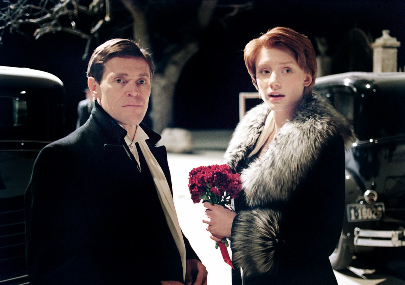 Howard spisała się na tyle dobrze, że zwróciła uwagę samego Larsa von Triera, który obsadził ją w dramacie "Manderlay" (2005), drugiej części swojej niedokończonej wciąż trylogii opowiadającej o USA. Aktorka "odziedziczyła" rolę Grace po wcielającej się w nią w "Dogville" - Nicole Kidman. Tytułowe Manderlay to nazwa plantacji, w której wciąż kwitnie niewolnictwo (akcja rozgrywa się na południu USA w latach 30.). Główna bohaterka znosi je, ale wykorzystywani dotąd ludzie odnoszą się nieufnie do darowanej im wolności. Grace musi więc od podstaw stworzyć im świat, nauczyć pojęcia równości, a co najważniejsze nadać ich życiu nowy sens.