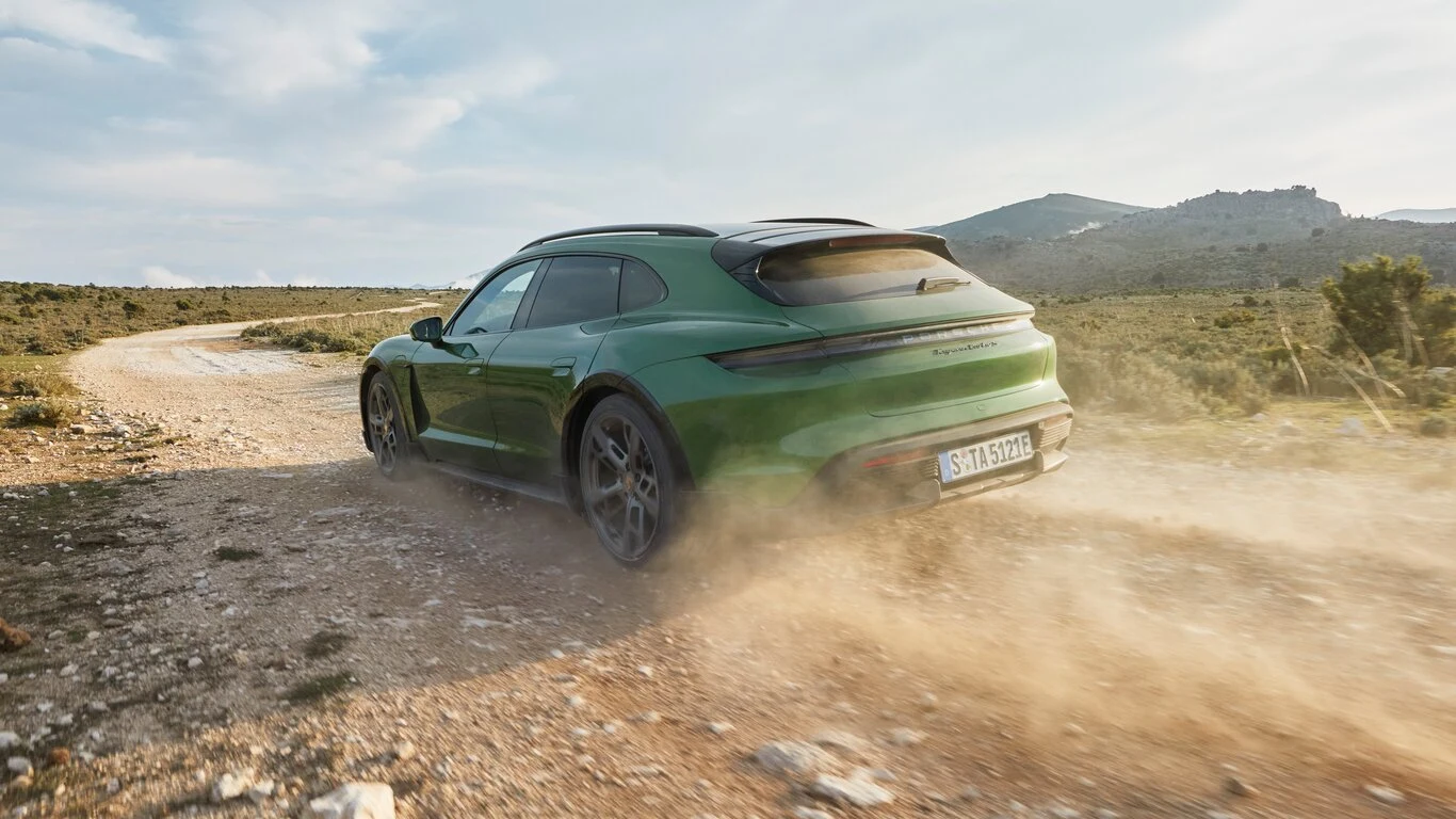 Porsche Taycan Cross Turismo