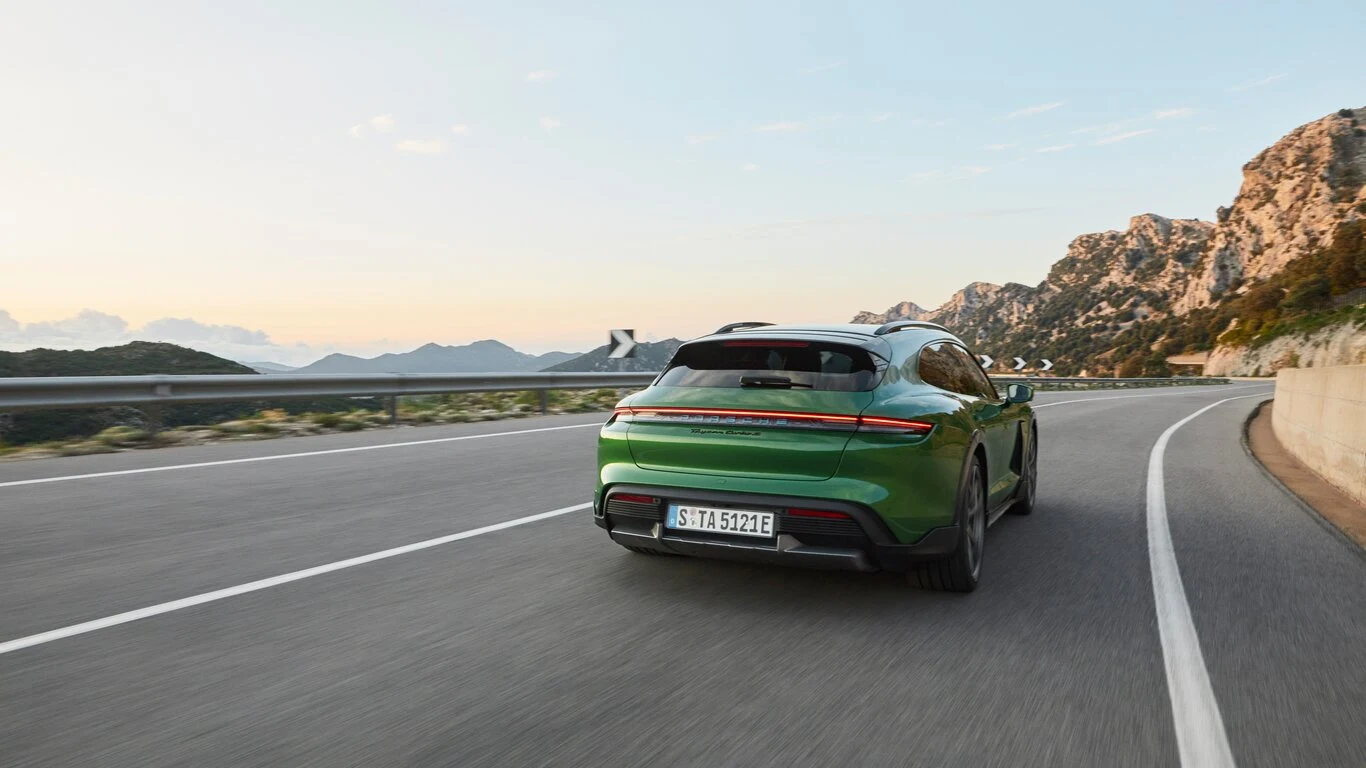 Porsche Taycan Cross Turismo