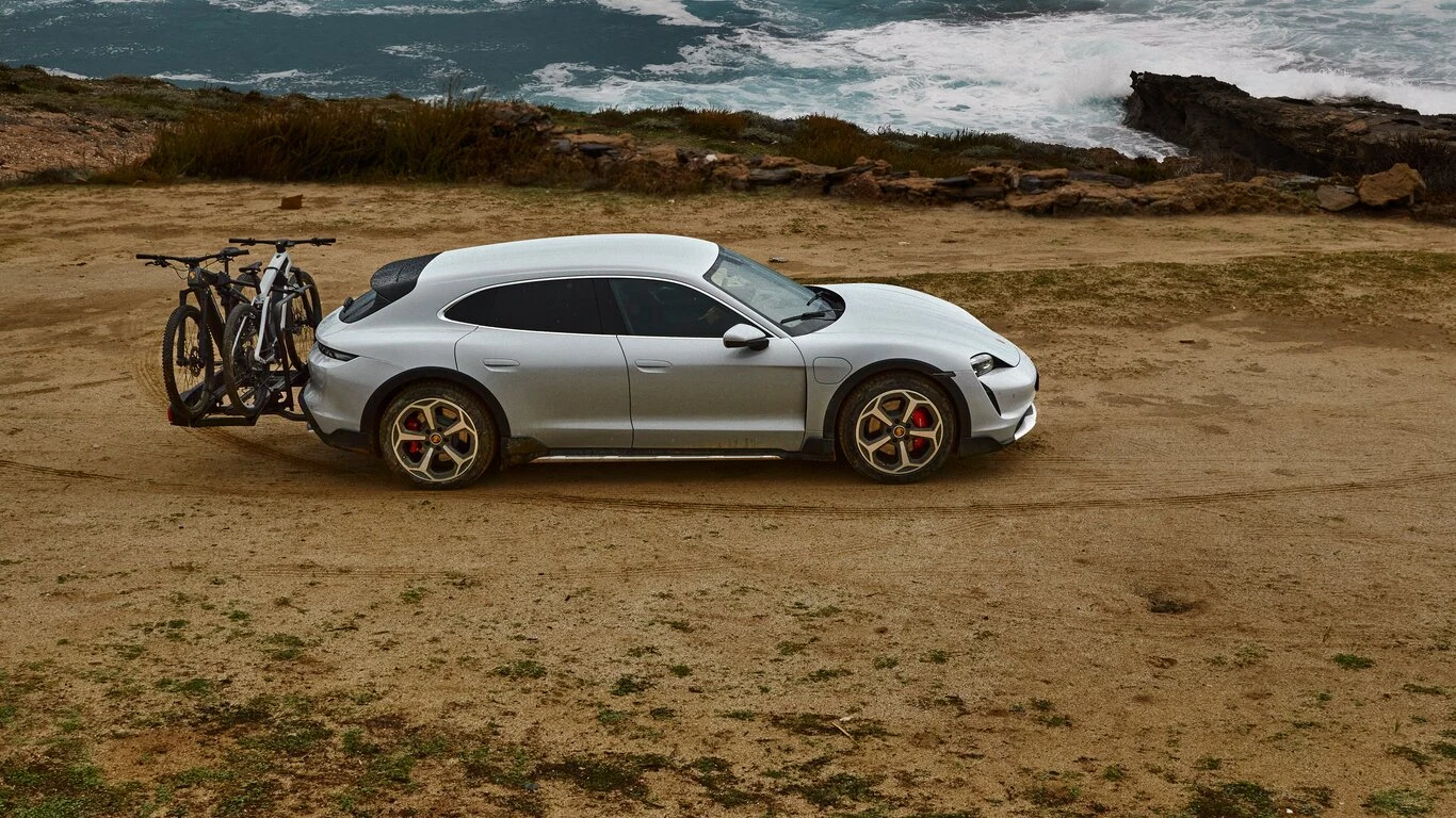 Porsche Taycan Cross Turismo