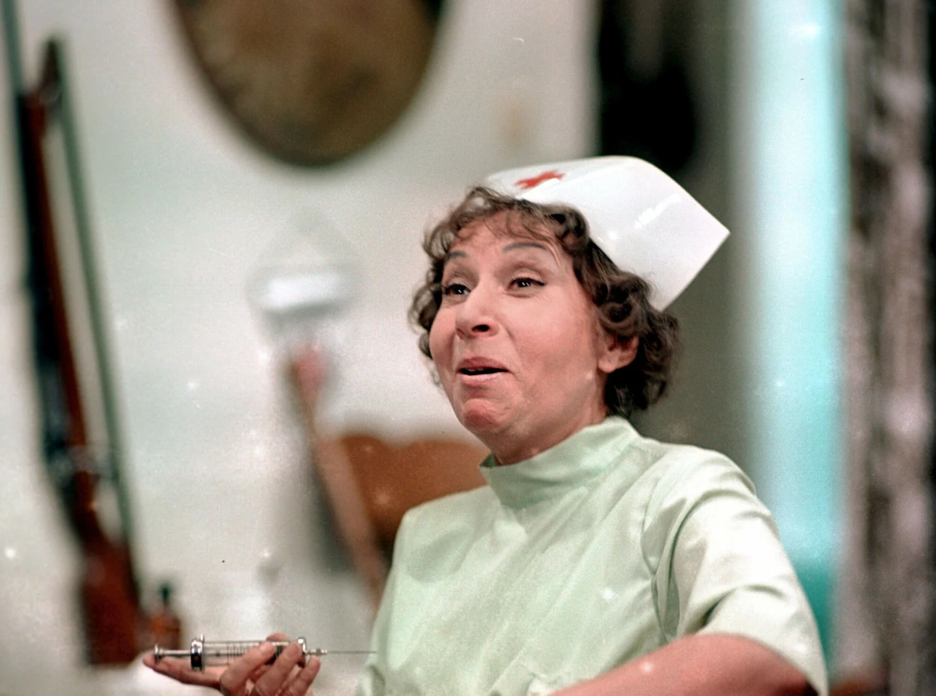 Była również znakomitą aktorką filmową. Debiutowała w 1945 r. w filmie Antoniego Bohdziewicza "2x2=4". Zagrała pasażerkę pociągu w komedii "Sprawa do załatwienia" (1953) w reż. Jana Rybkowskiego i Jana Fethke. Dwukrotnie była krewną postaci wykreowanej przez Barbarę Kwiatkowską. Wcieliła się w matkę nieszczęśliwie zakochanej Sabiny w wodewilowym "Żołnierzu królowej Madagaskaru" (1958) w reż. Jerzego Zarzyckiego oraz ciotkę głównej bohaterki komedii "Tysiąc talarów" (1959) w reż. Stanisława Wohla.