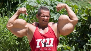 "Być jak Hulk" opowiada o rodzącej się w Brazylii undergroundowej kulturze ekstremalnej kulturystyki