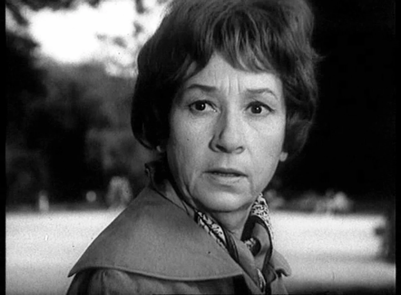 W 1961 r. wystąpiła w roli sąsiadki konserwatorki starych dzieł sztuki w filmie opartym na fragmentach programu "Piwnicy pod Baranami" pt. "Drugi człowiek" w reż. Konrada Nałęckiego. Była redaktorką pisma "Kobieta Anioł" w komedii dla młodzieży "I ty zostaniesz Indianinem" (1962) Nałęckiego. Dzięki jej energii i pomysłowości aż sześć par stanęło na ślubnym kobiercu w filmie "Klub Kawalerów" (1962) Zarzyckiego. Była też Firlejową, bogatą chlebodawczynią XVII-wiecznych zakonów w komedii "Zacne grzechy" (1963) w reż. Mieczysława Waśkowskiego.