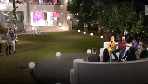 Uczestnicy "Love Island" podczas przeparowania