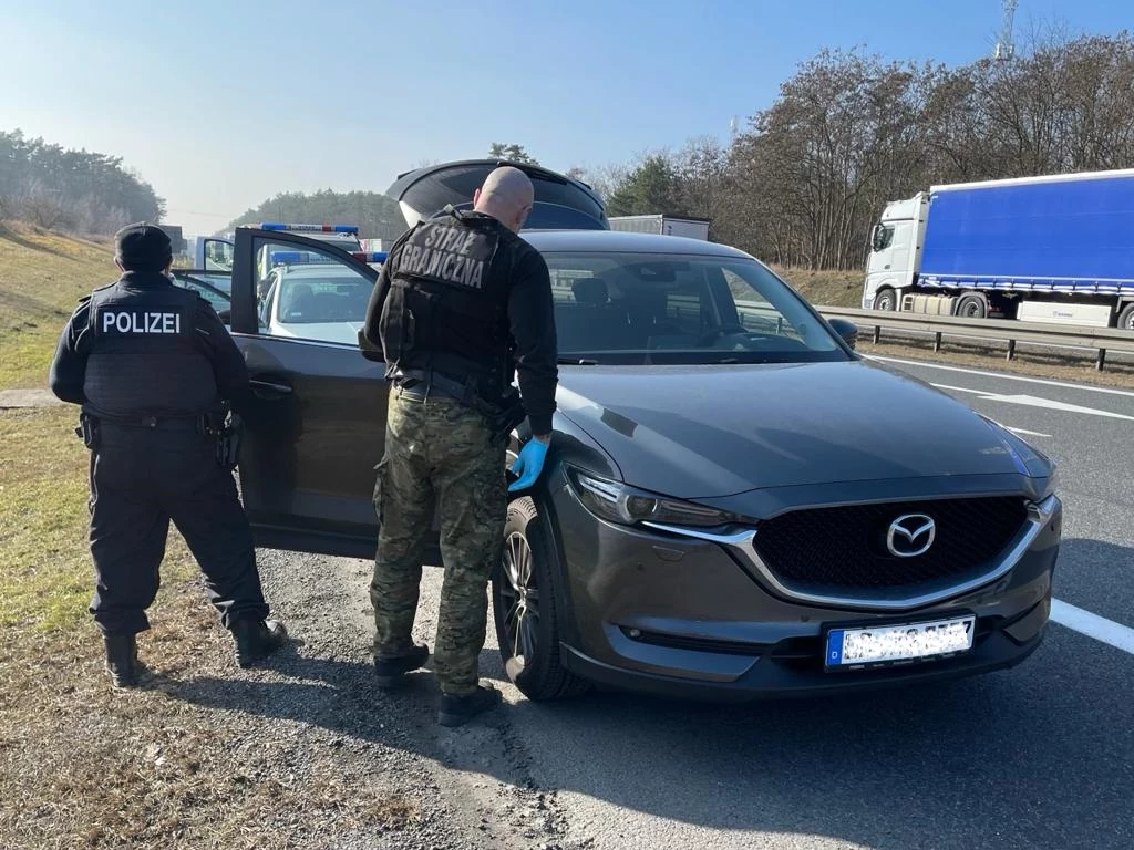 Tym razem kierowca nie uciekał i auto w całości wróci do Niemiec