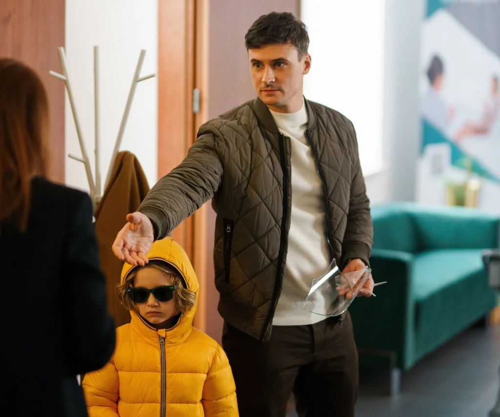 Mateusz Damięcki w serialu "Przyjaciółki" Mateusz Damięcki w serialu "Przyjaciółki"