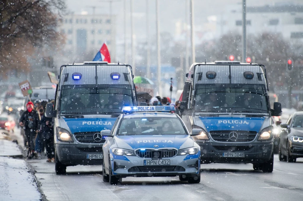 Policja dysponuje imponującą flotą pojazdów. Co ważne - większość jest raczej młoda!