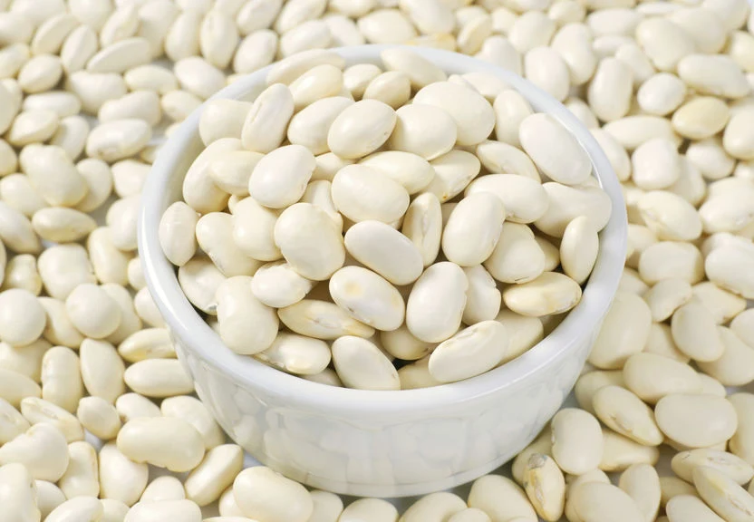 Soda oczyszczona jest pomocna podczas przyrządzania dań z fasolą. Jej dodatek zmniejszy ryzyko wzdęć po zjedzeniu tej rośliny. 