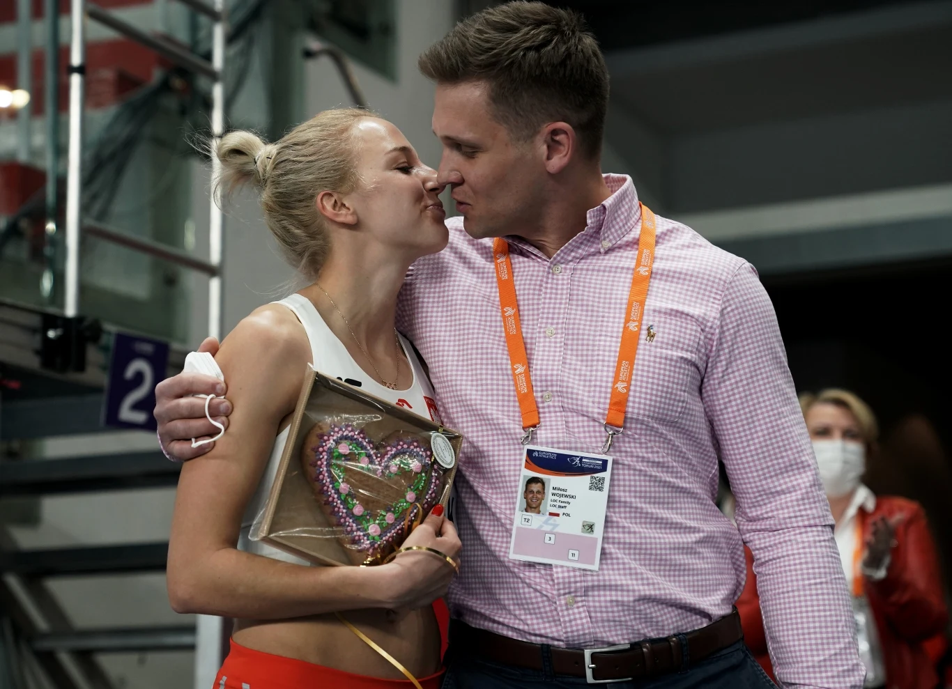 Karolina Kołeczek przyjęła oświadczyny Karolina Kołeczek przyjęła oświadczyny