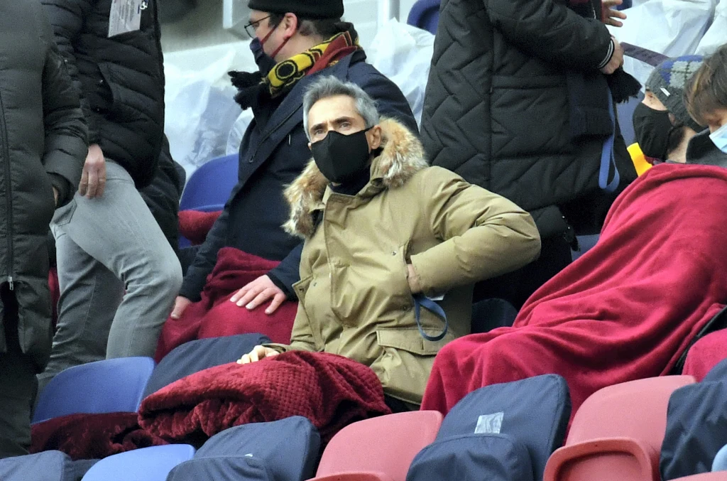Paulo Sousa podczas meczu Ekstraklasy Pogoń - Lech Paulo Sousa podczas meczu Ekstraklasy Pogoń - Lech