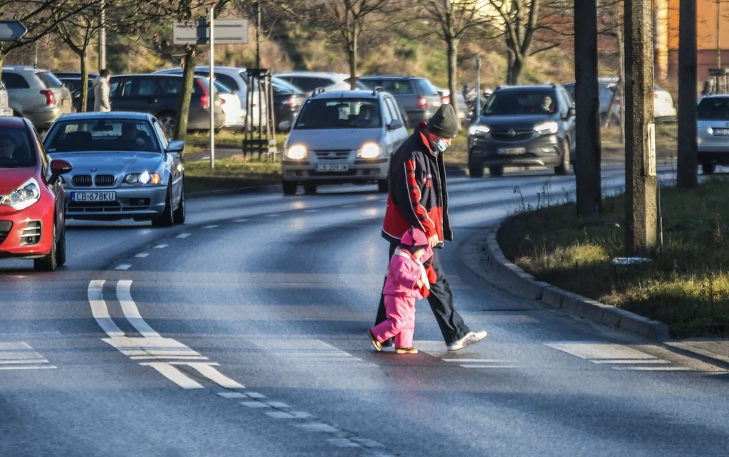 Wiele przejść dla pieszych wymaga natychmiastowej przebudowy