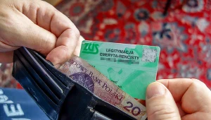 ZUS przypomina o limitach dot. dorabiania do emerytury