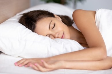 Szukasz poduszki do spania? Poznaj rodzaje poduszek oraz ich charakterystykę