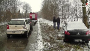 Chciała pomóc innemu kierowcy, została ranna