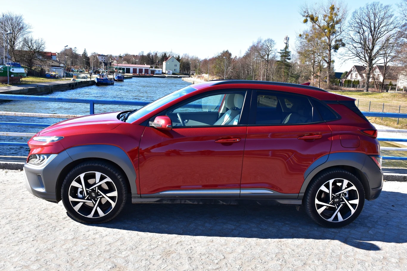 Hyundai Kona 1.6 T-GDI Hyundai Kona 1.6 T-GDI