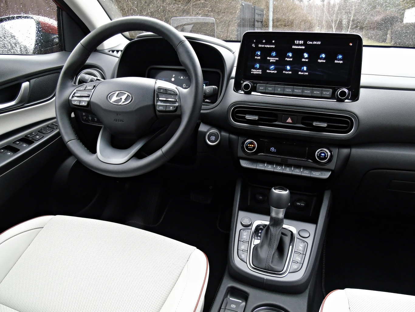 Hyundai Kona 1.6 T-GDI Hyundai Kona 1.6 T-GDI