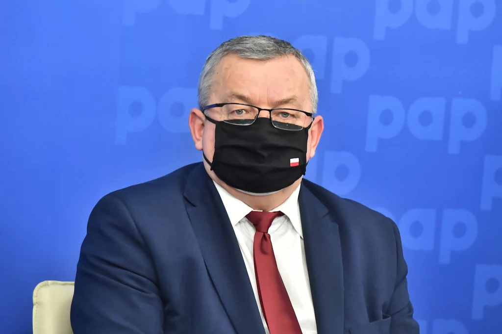 Minister infrastruktury Andrzej Adamczyk.