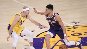 Devin Booker (z prawej)