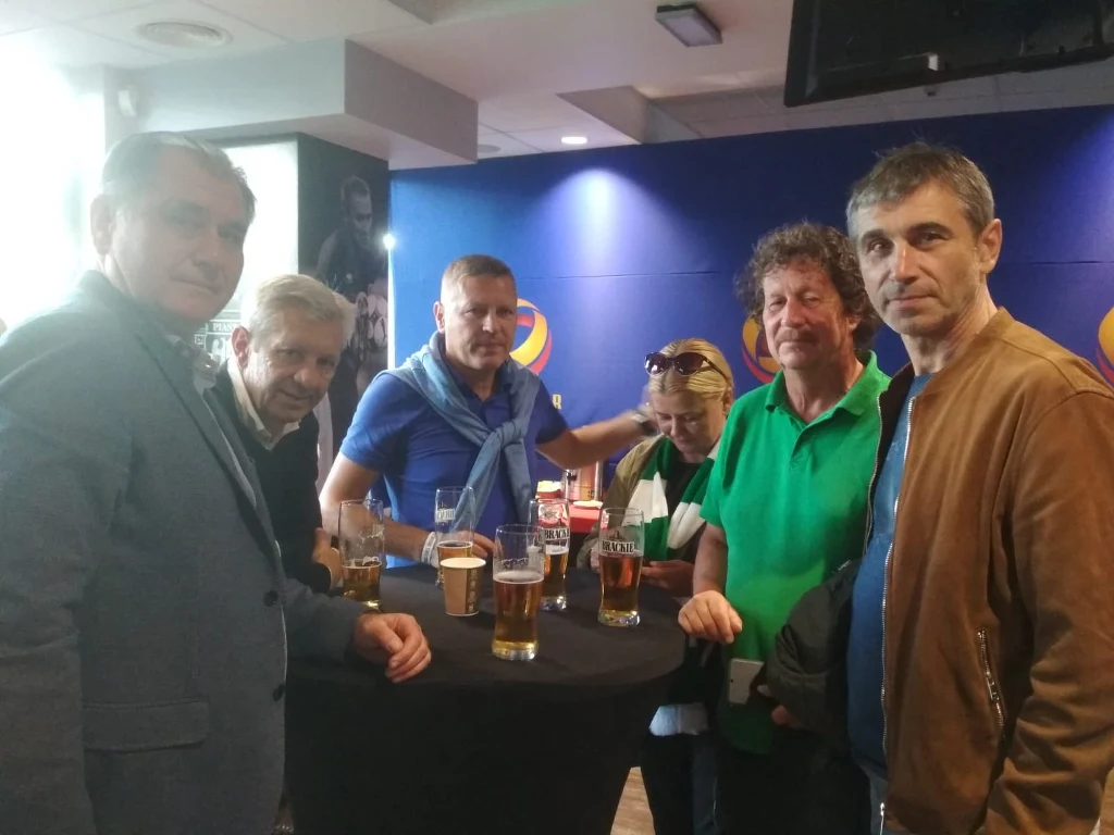 Oldboye Lechii w Gliwicach: Wójtowicz, Fajfer, Cybulski z żoną, Józefowicz i Małek