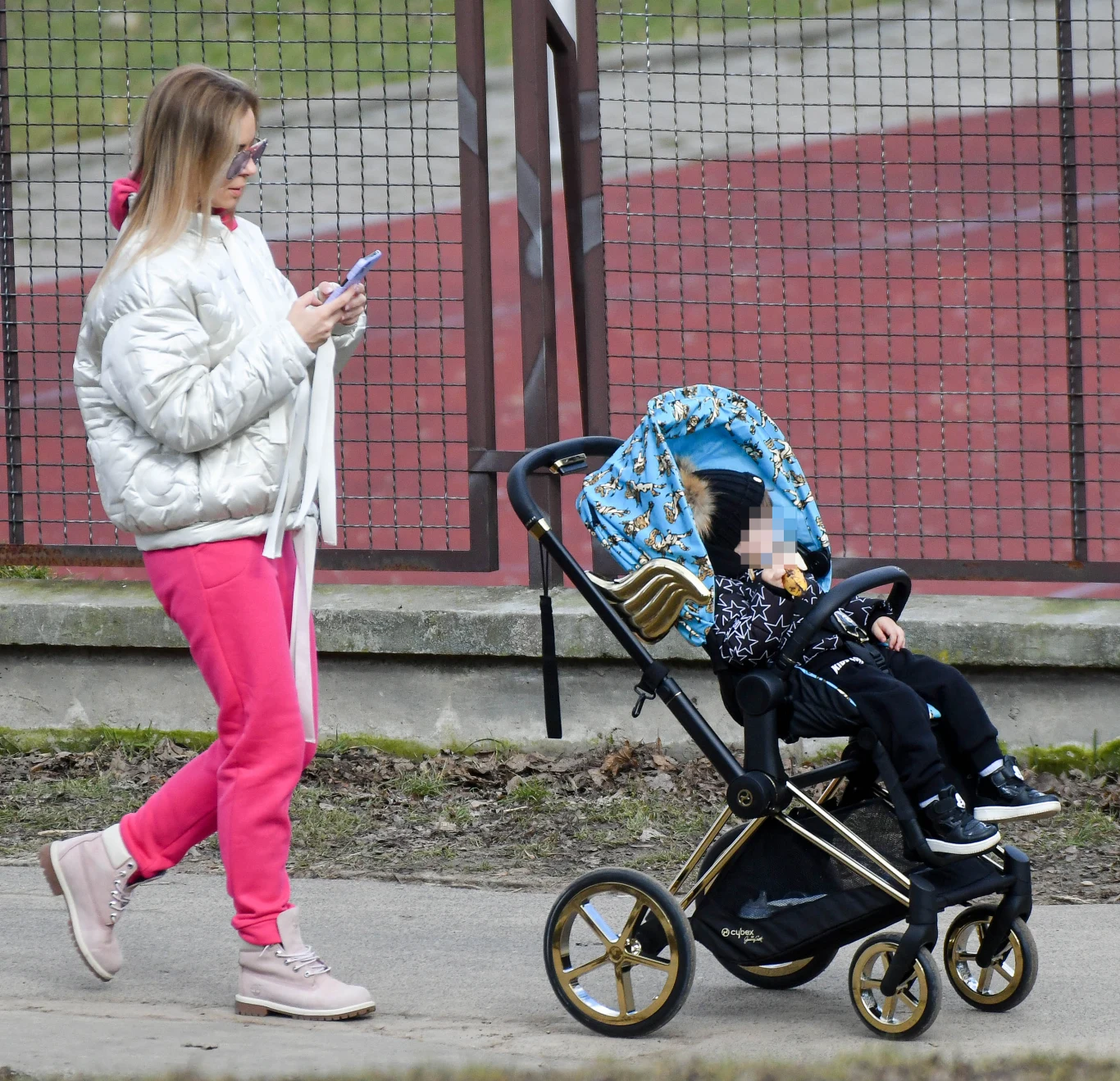 Iza Janachowska z synkiem Iza Janachowska z synkiem