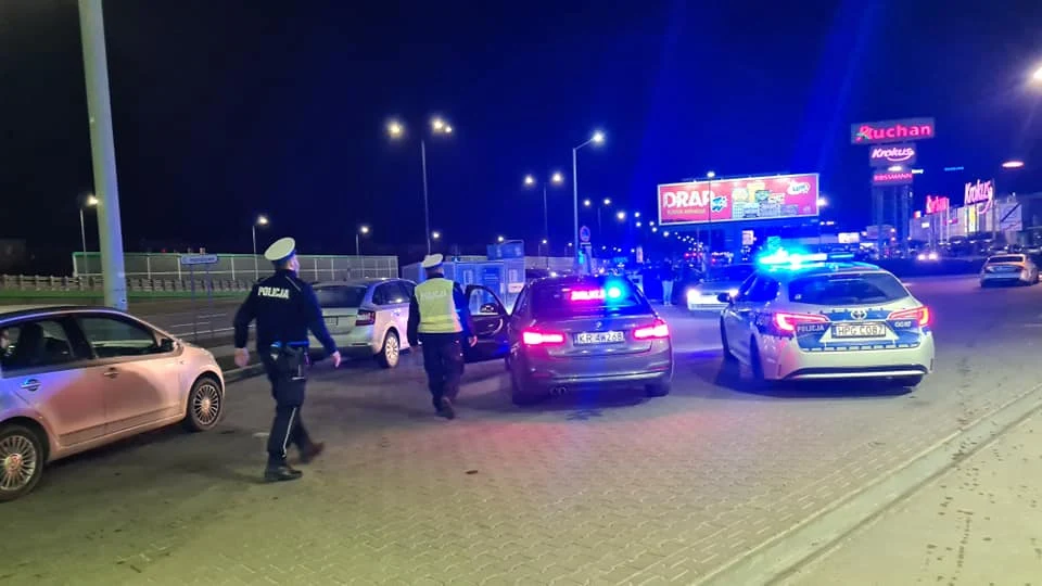 Spotkanie na stacji paliwowej. Interweniowała policja