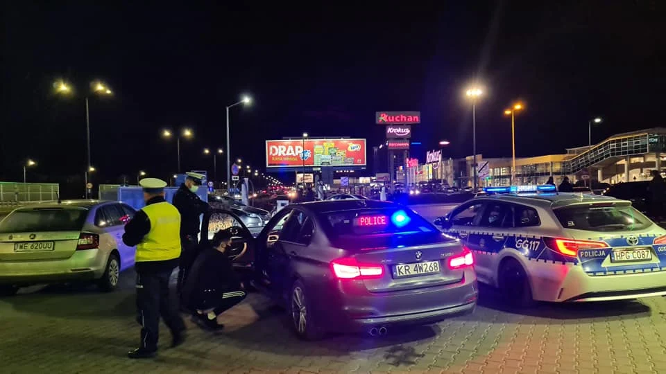 Spotkanie na stacji paliwowej. Interweniowała policja