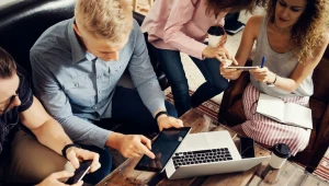 Uwaga na osoby urodzone w latach  1980-2000