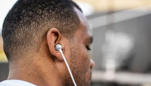 Logitech G prezentuje pierwsze słuchawki douszne G333