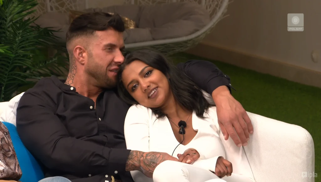 Waleria i Piotr idą do kryjówki! Waleria i Piotr idą do kryjówki!