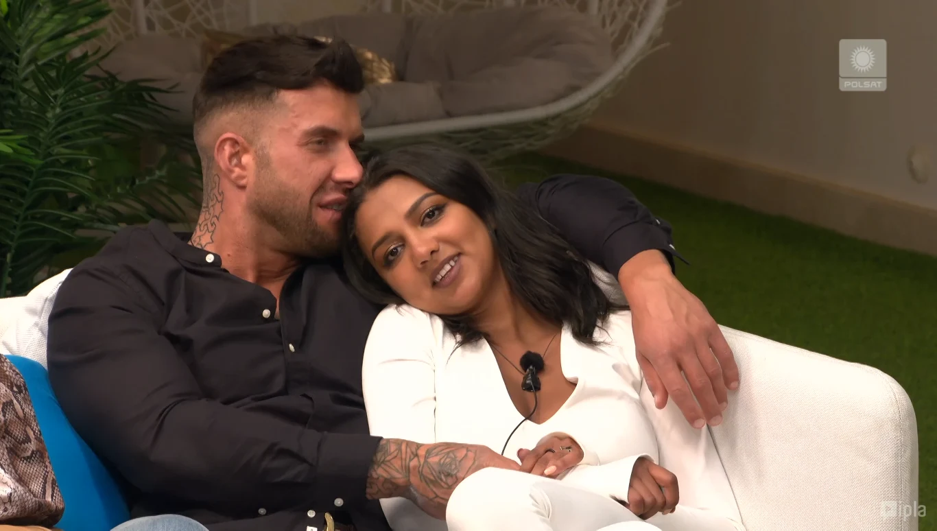 Waleria i Piotr idą do kryjówki! Waleria i Piotr idą do kryjówki!